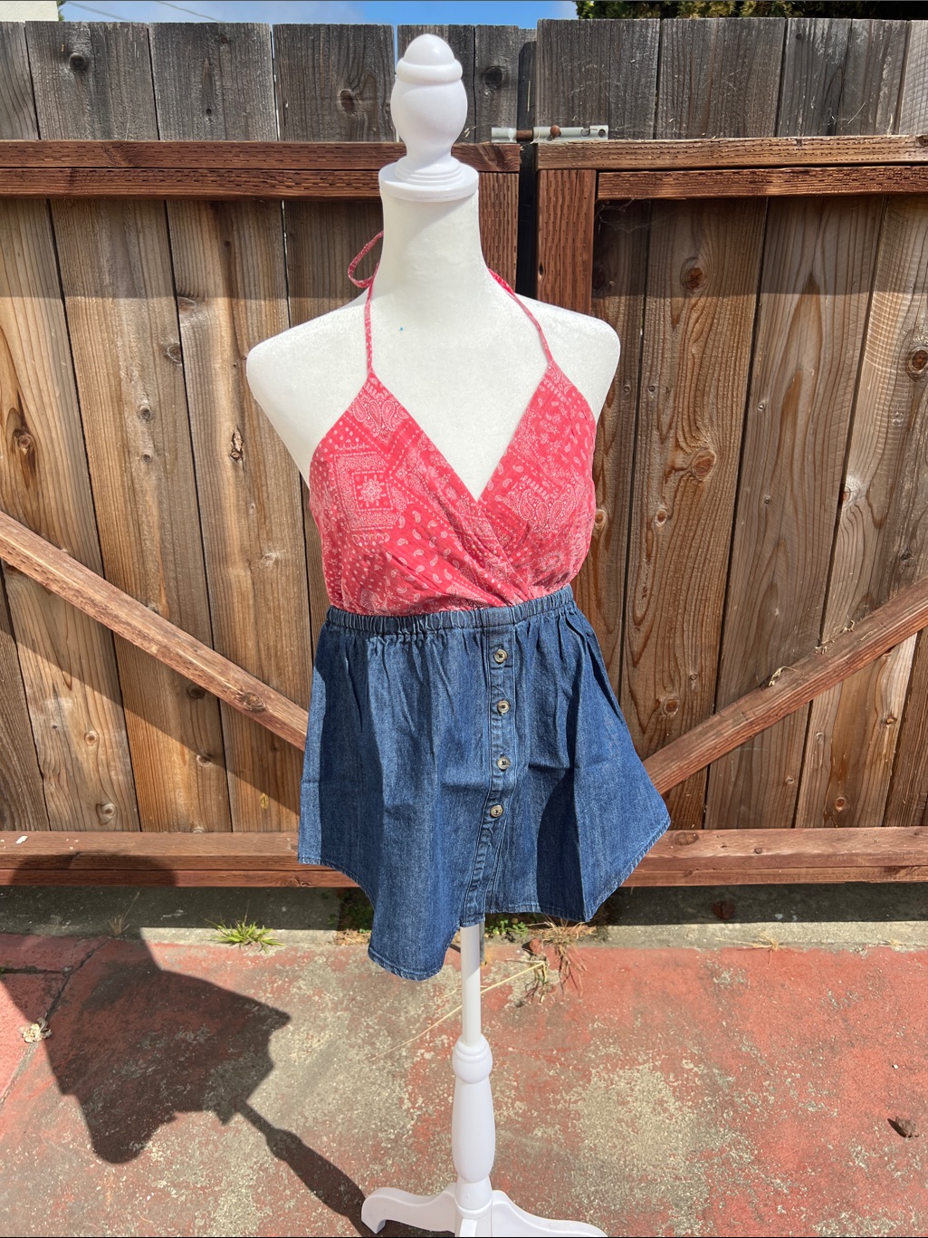 Women’s Pink Bandana Halter Top With Denim Button Skirt